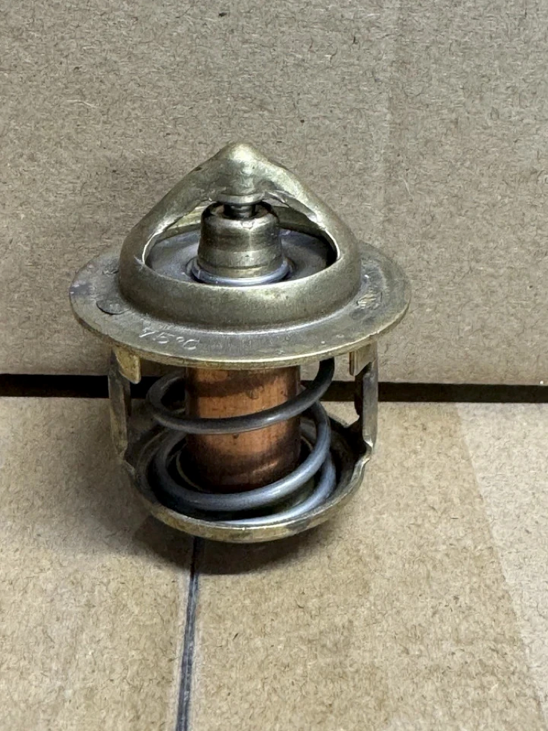 145206062 For Perkins Engine 403D-11 Thermostat 75℃