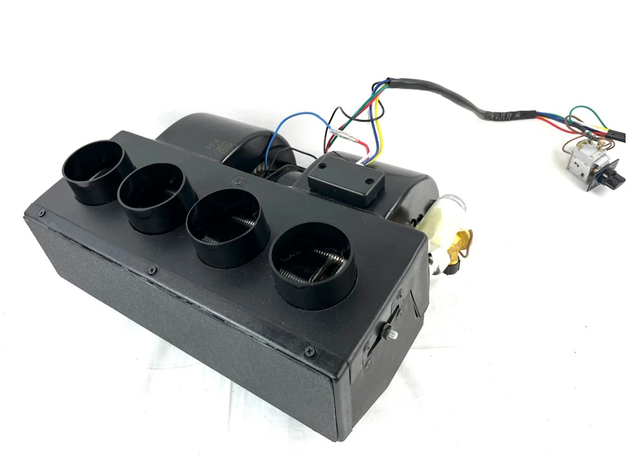 NEW A/C-KIT UNDER DASH IN-DASH EVAPORATOR 404-000 HEAT & COOL DDCL TOP OUTLETS